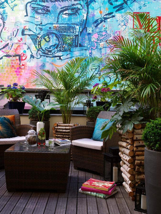 Zimmer Urban Patio mit Balkon – inklusive Frühstück