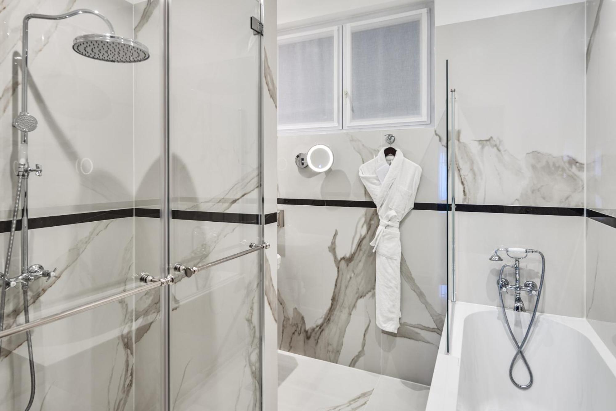 Executive Zimmer – Blick auf die Rue de la Paix