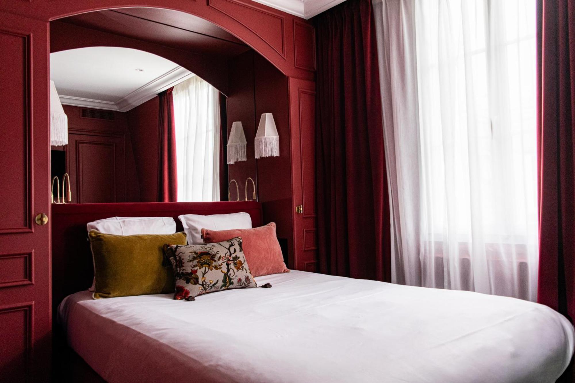 Renoviert – Cocoon-Zimmer mit Blick auf den Innenhof