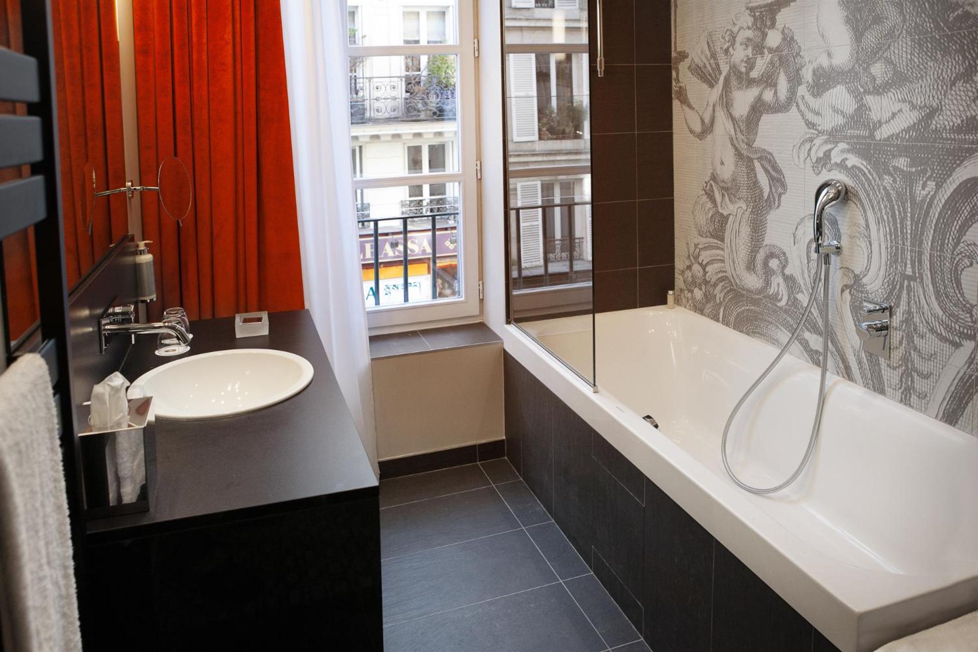 Zwei Zimmer nebeneinander - mit Zugang zum Spa