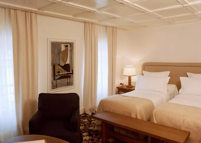 Chateau Voltaire Paris